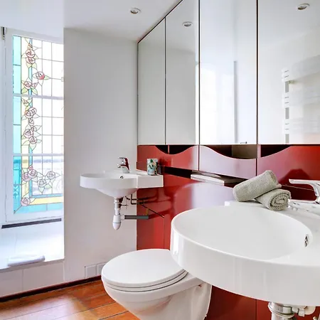 Bnbnova - Le Marais & Place De La Republique - 3br Lejlighed *