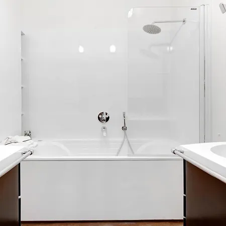 Bnbnova - Le Marais & Place De La Republique - 3br Apartment *
