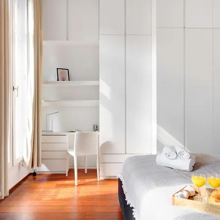 Bnbnova - Le Marais & Place De La Republique - 3br Apartment